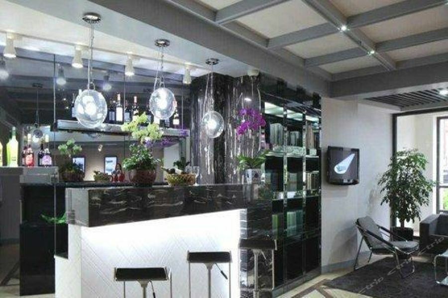 Neobridge Hotel Shanghai Exterior photo